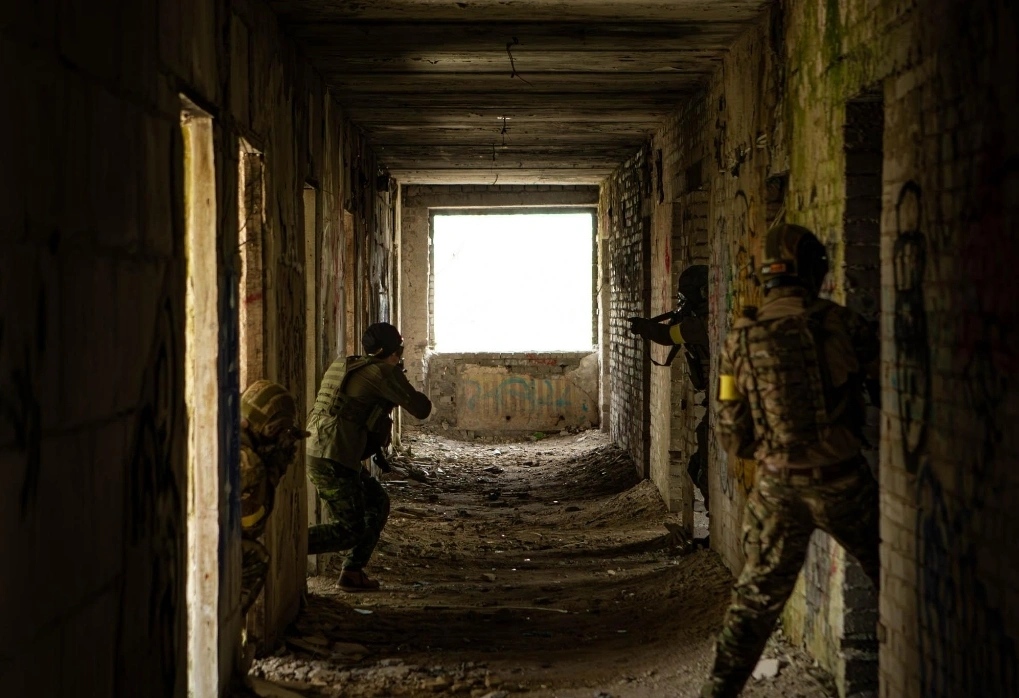 Airsofti mängijad lahingus